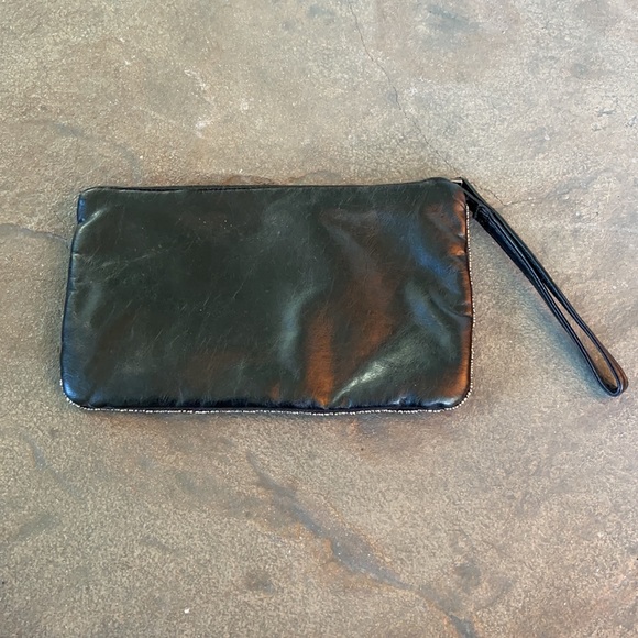 Express beaded wristlet - Picture 2 of 3